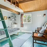 Fisherman's Cabin, Lofoten - Kaibua